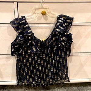 Beautiful black and gold light top.